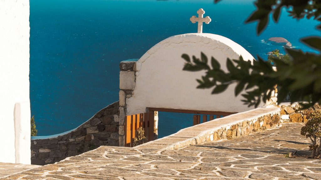 Παγκόσμια προβολή για την Πάρο μέσα από τη σειρά «Malice» της Amazon Prime Video