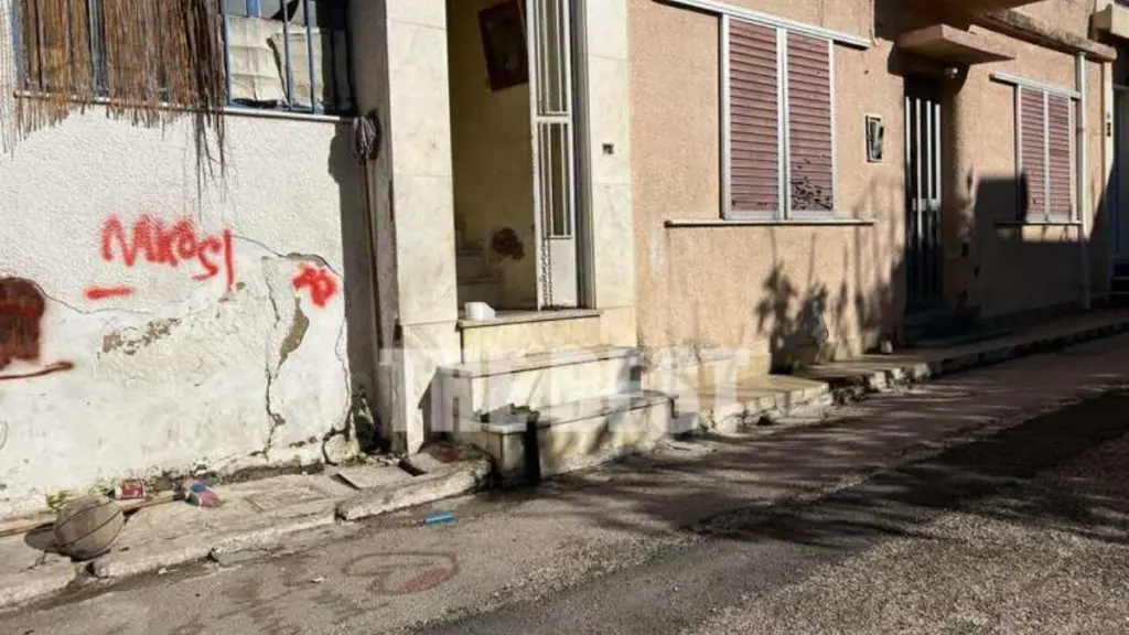 Πάτρα: Στο νοσοκομείο ανήλικος που έπεσε από μπαλκόνι