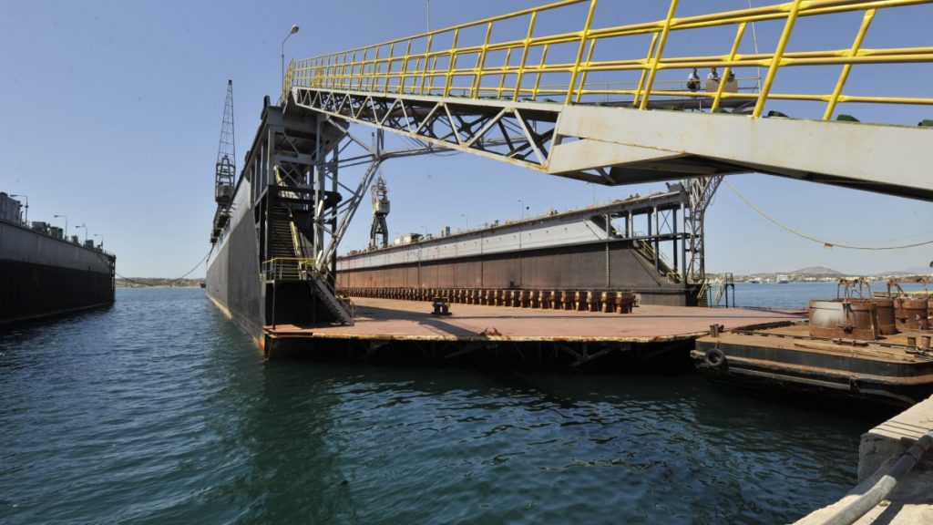 Εργατικό ατύχημα στα ναυπηγεία του Περάματος – Τραυματίστηκε ένας 45χρονος