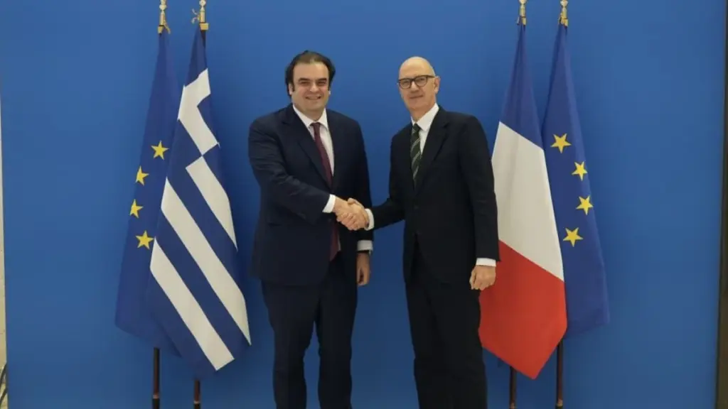 Συνάντηση Κυριάκου Πιερρακάκη με τον υπουργό Οικονομικών της Γαλλίας Roland Lescure