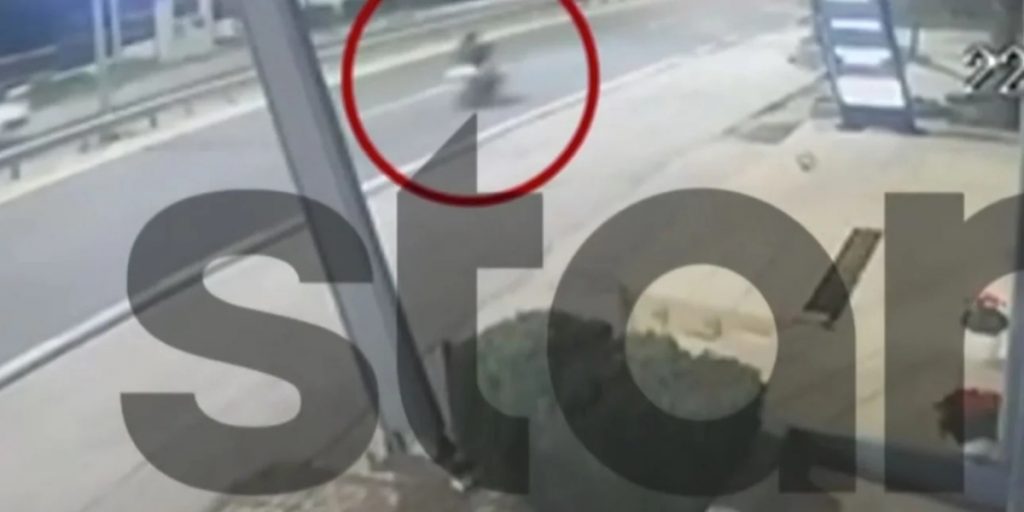 Τροχαίο με εγκατάλειψη στο Πικέρμι: Στο νοσοκομείο σε σοβαρή κατάσταση 22χρονος μοτοσικλετιστής