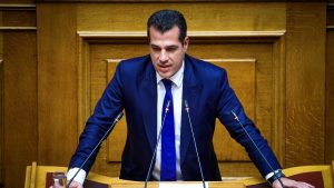 Πλεύρης: “Αν συνεχιστεί η παρακώλυση των συγκοινωνιών απ’ τους αγρότες είναι δουλειά της Δικαιοσύνης”