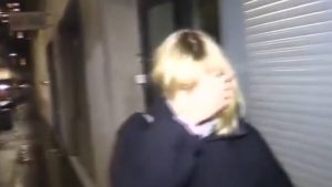 Την κόρη του Πούτιν πέτυχε Ουκρανός δημοσιογράφος στο Παρίσι: “Πες του να σταματήσει τον πόλεμο” – Δείτε το βίντεο