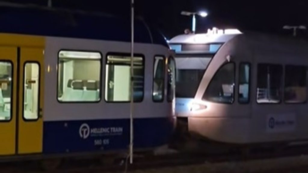 Η περίεργη εικόνα του προαστιακού στον Ρέντη που προκάλεσε απορίες (βίντεο)