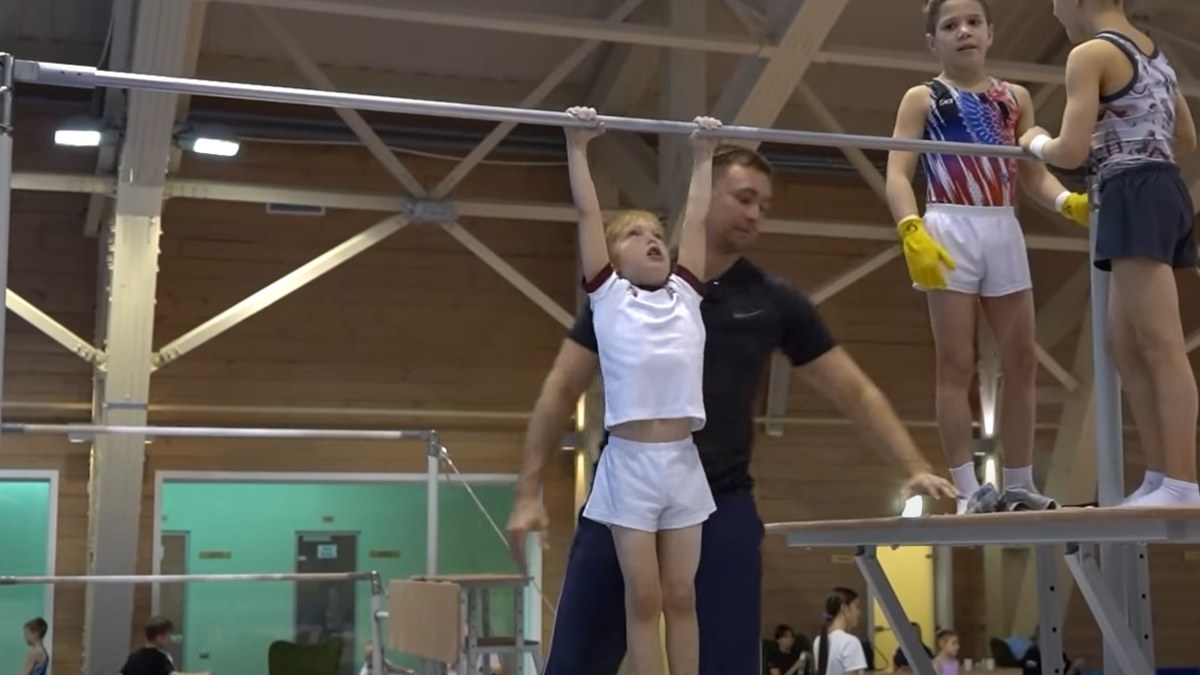 Η κρυφή προσωπική ζωή του Πούτιν και τα παιδιά με την Αλίνα Καμπάεβα – Εικόνες τα δείχνουν να θέλουν να γίνουν γυμναστές, όπως η μητέρα τους