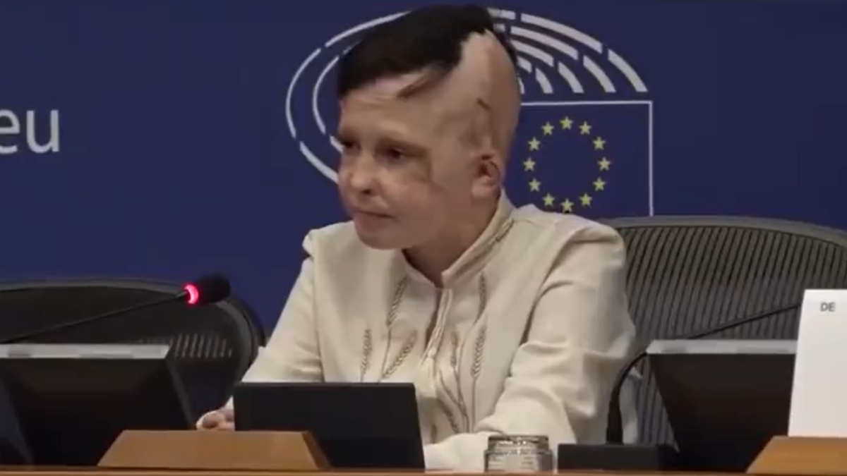 “Λύγισε” το Ευρωπαϊκό Κοινοβούλιο ο 11χρονος Ρόμαν: “Ήταν η τελευταία φορά που είδα τη μαμά μου” (βίντεο)