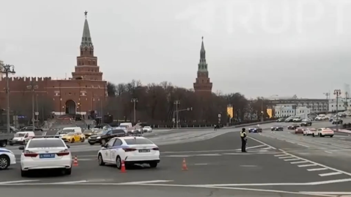 Στη Ρωσία ο Γουίτκοφ για τη συνάντηση με τον Πούτιν – “Ρωσική επιχείρηση επιρροής” καταγγέλλει ο Ζελένσκι (βίντεο)