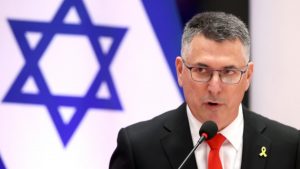 Ο Γκίντεον Σάαρ κάλεσε τους Εβραίους να εγκατασταθούν στο Ισραήλ για να γλιτώσουν από τον αντισημιτισμό στη Δύση