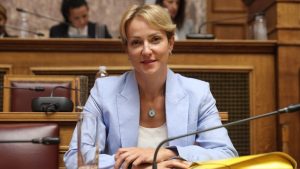 Σδούκου για αγρότες: “Μέχρι πού φτάνει το δίκαιο των αιτημάτων και από ποιο σημείο αρχίζει το δίκαιο της υπόλοιπης κοινωνίας”