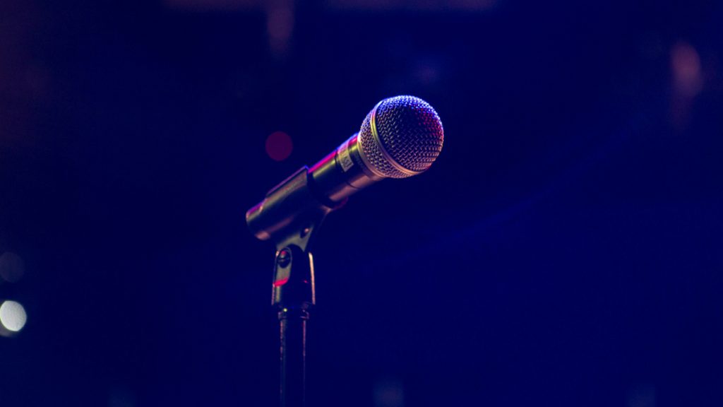 Ο νεαρός καλλιτέχνης που μηνύει τραγουδιστή “σπάει” τη σιωπή του – «Θέλω να φανεί η αλήθεια και όσα έζησα»