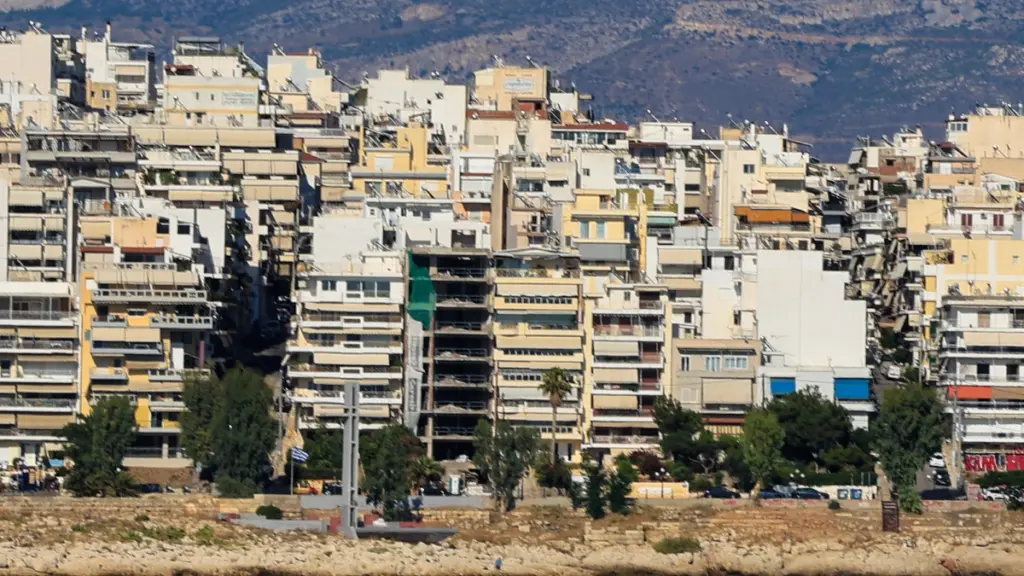 «Ανακαίνιση Κατοικίας»: Ενισχύσεις έως 37.000 ευρώ με έμφαση στα κλειστά σπίτια – Ποιες εργασίες χρηματοδοτούνται
