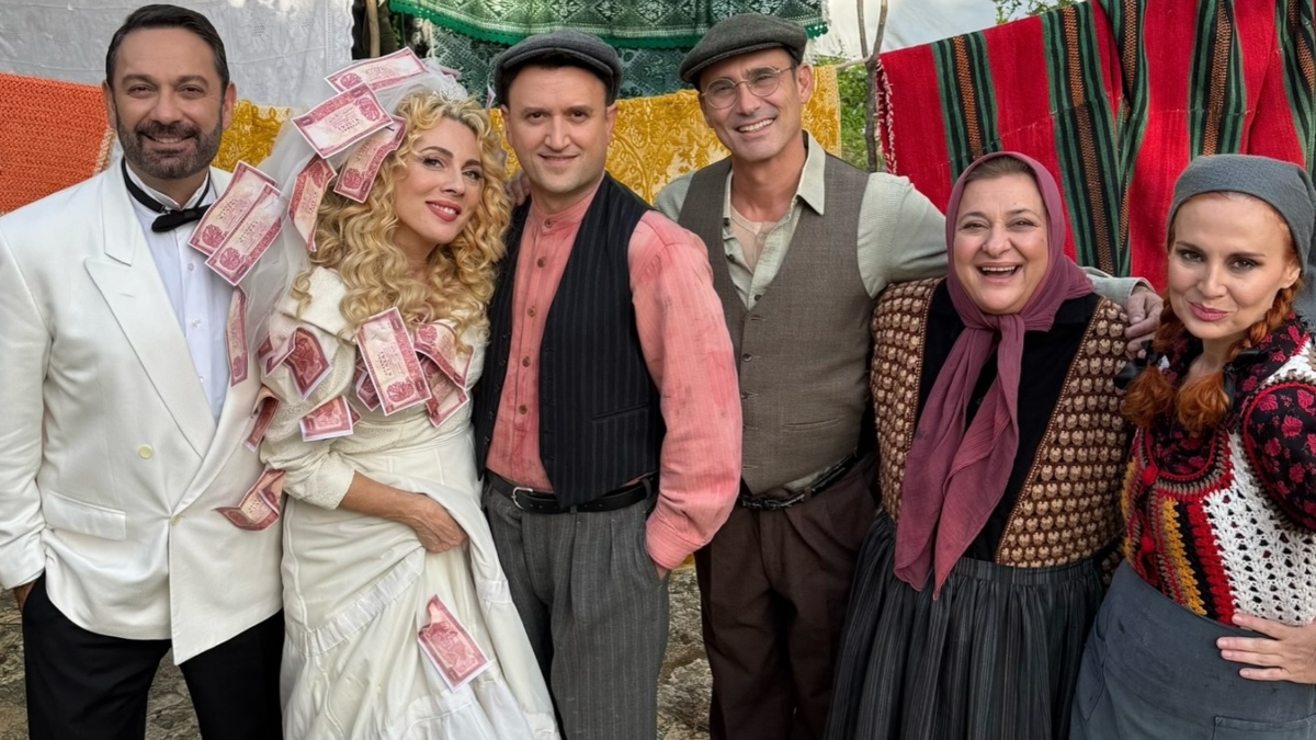 Σμαράγδα Καρύδη: «Η αγάπη σας θα μας ζεσταίνει για άλλα 20 χρόνια» – Η ανάρτηση μετά την προβολή του special επεισοδίου