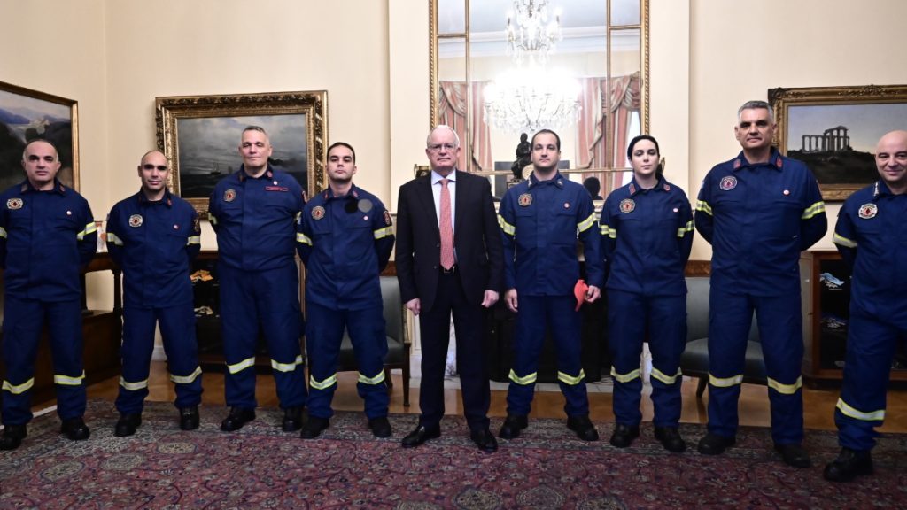 Ο Κωνσταντίνος Τασούλας συναντήθηκε με την Πανελλήνια Ένωση Εθελοντών Πυροσβεστικού Σώματος