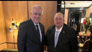 Τάκης Θεοδωρικάκος: Συναντήθηκε με τον Τζον Κατσιματίδη