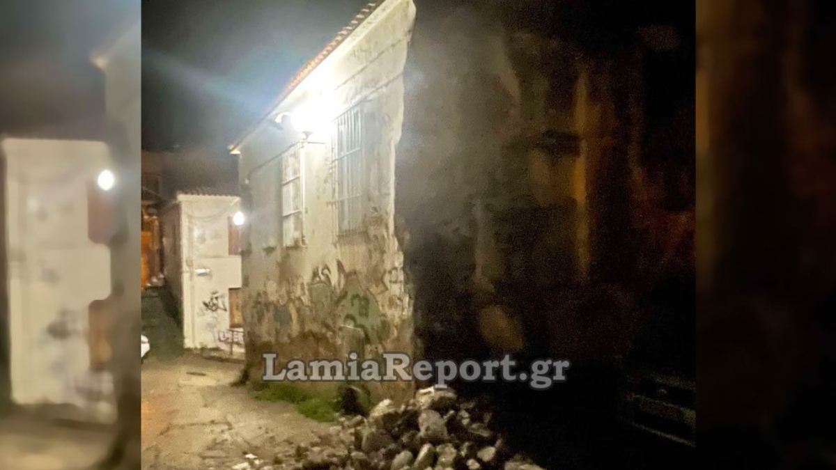 Λαμία: Από θαύμα σώθηκε πεζός – Κατέρρευσε τοίχος σε κεντρικό σημείο (Βίντεο)