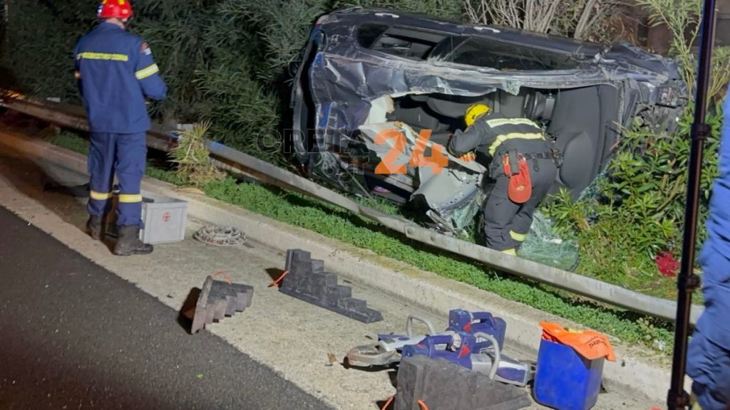 Ηράκλειο: Αυτοκίνητο τούμπαρε στον ΒΟΑΚ – Εγκλωβίστηκε ο οδηγός (Εικόνες)