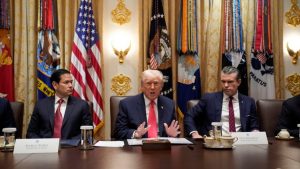 Ντόναλντ Τραμπ: «Σύντομα θα ξεκινήσουν χερσαίες επιχειρήσεις στη Βενεζουέλα – Ξέρουμε που ζουν οι κακοί»