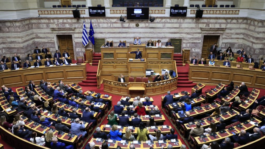 Βουλή: Ολοκληρώθηκε η ψηφοφορία για τον προϋπολογισμό του 2026 – LIVE εικόνα