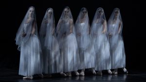 Το μπαλέτο της Λυρικής παρουσιάζει, σε νέα παραγωγή, τη «Ζιζέλ», μέσα από τη χορογραφία του Πετιπά