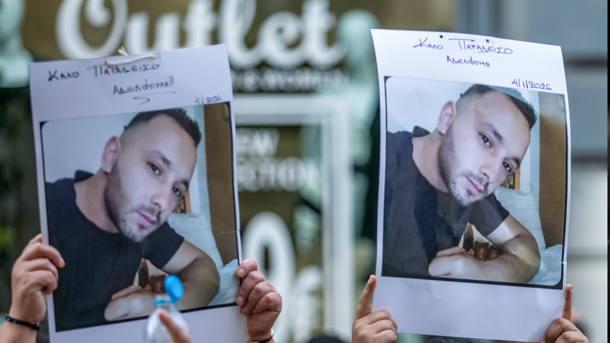 Πάτρα: Παραδόθηκαν οι τρεις από τους εννέα που κατηγορούνται για το θάνατο του 30χρονου Κώστα – Σήμερα οδηγούνται στον εισαγγελέα