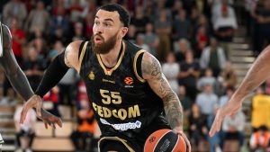 Μάικ Τζέιμς: Μένει ελεύθερος το καλοκαίρι από την Μονακό