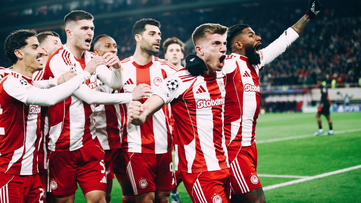 Άγιαξ – Ολυμπιακός: «Μάχη» στο Άμστερνταμ με φόντο τα play-off του Champions League