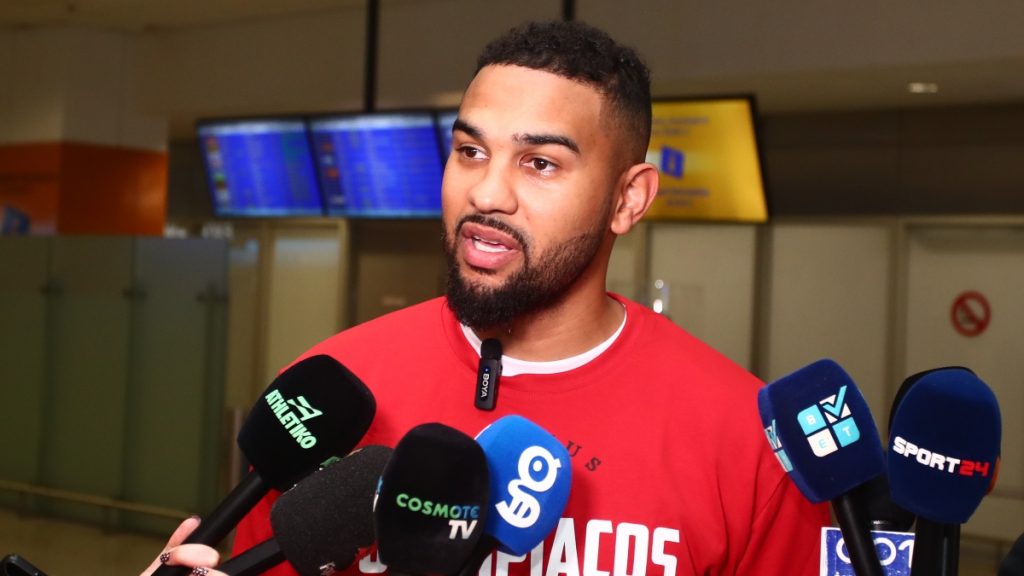 Κόρι Τζόσεφ: «Είμαι ενθουσιασμένος που είμαι εδώ και ανυπομονώ να ξεκινήσω δουλειά»