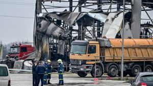 Σφραγισμένη η “Βιολάντα”: Υπό έλεγχο οι άδειες του εργοστασίου – Στο μικροσκόπιο και η ασφαλτόστρωση του καλοκαιριού