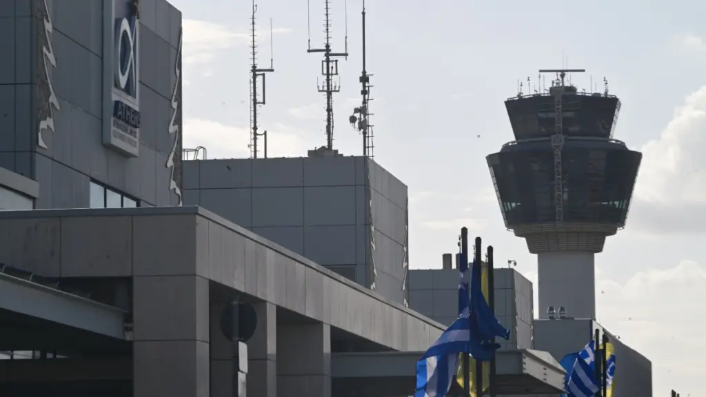 “Μπλακ άουτ”στο FIR Αθηνών: Κατεπείγουσα εισαγγελική έρευνα για το χάος στα ελληνικά αεροδρόμια – Τι προκάλεσε την κατάρρευση του συστήματος