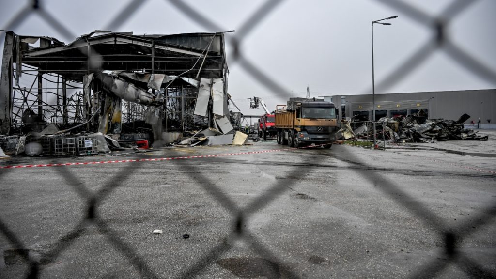 Εισαγγελική έρευνα για την τραγωδία στη “Βιολάντα” – “Ξεψαχνίζουν” άδειες, σωληνώσεις, ευθύνες υπηρεσιών