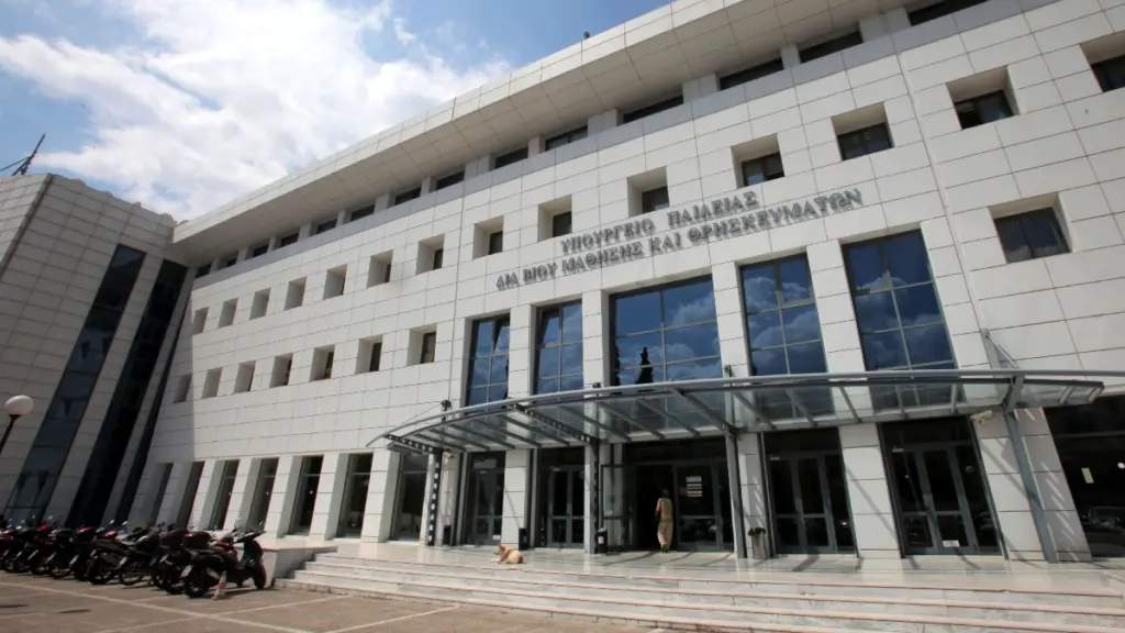 Έκτακτη επιχορήγηση 4,4 εκατ. ευρώ σε πέντε πανεπιστήμια για κάλυψη λειτουργικών αναγκών – 450 νέες προσλήψεις προσωπικού