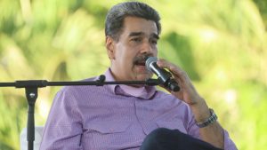 Μαδούρο: “Έτοιμος” να συζητήσει με τις ΗΠΑ για το εμπόριο ναρκωτικών και το πετρέλαιο – “Όπου θέλουν και όποτε θέλουν”