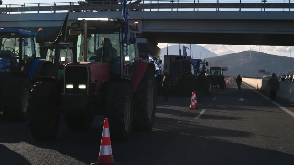 Τρίτη και 13 η συνάντηση των αγροτών με τον πρωθυπουργό, πώς φτάσαμε στον διάλογο – Οι δύο όροι του Μαξίμου