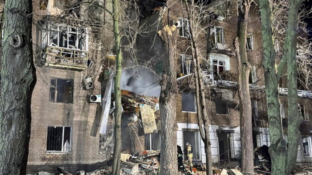 Ρωσία: “Χτυπήσαμε με υπερηχητικούς πυραύλους Oreshnik την Ουκρανία, ως αντίποινα στην επίθεση σε κατοικία του Πούτιν”