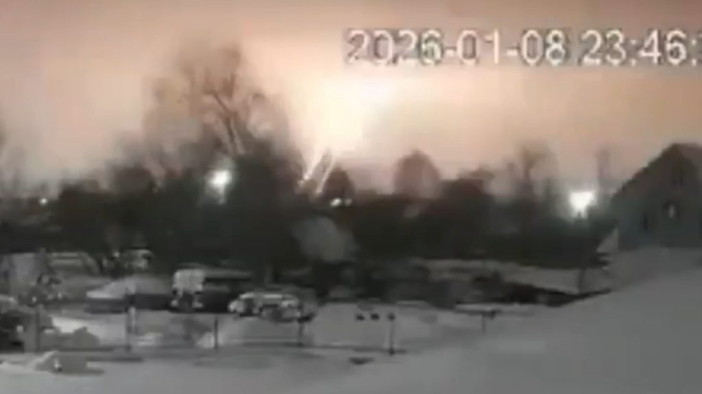 Ανησυχία μετά τη ρωσική επίθεση με πύραυλο Oreshnik στην Ουκρανία – “Σοβαρή απειλή” για την ευρωπαϊκή ασφάλεια, λέει το Κίεβο