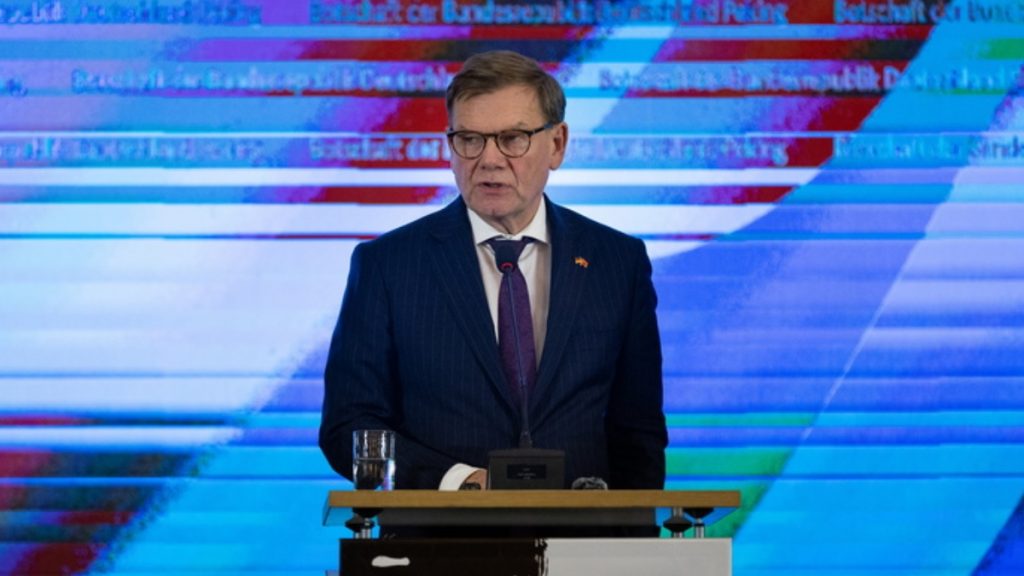 Ο Γερμανός ΥΠΕΞ υποβαθμίζει τον κίνδυνο προσάρτησης της Γροιλανδίας από τις ΗΠΑ με στρατιωτικά μέσα