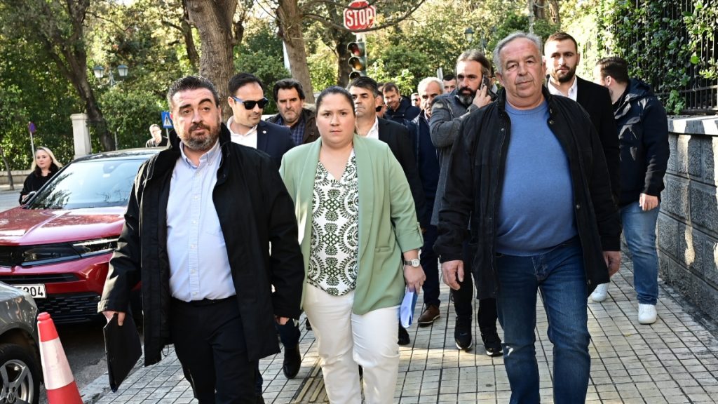 Στο Μαξίμου οι αγρότες, σε λίγη ώρα η συνάντηση με τον Μητσοτάκη – Ποιοι θα συμμετέχουν