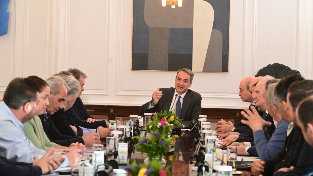 Αγρότες: Τι κέρδισαν όσοι συναντήθηκαν με τον Μητσοτάκη – Τελεσίγραφο στα μπλόκα που απειλούν με απόβαση στην Αθήνα