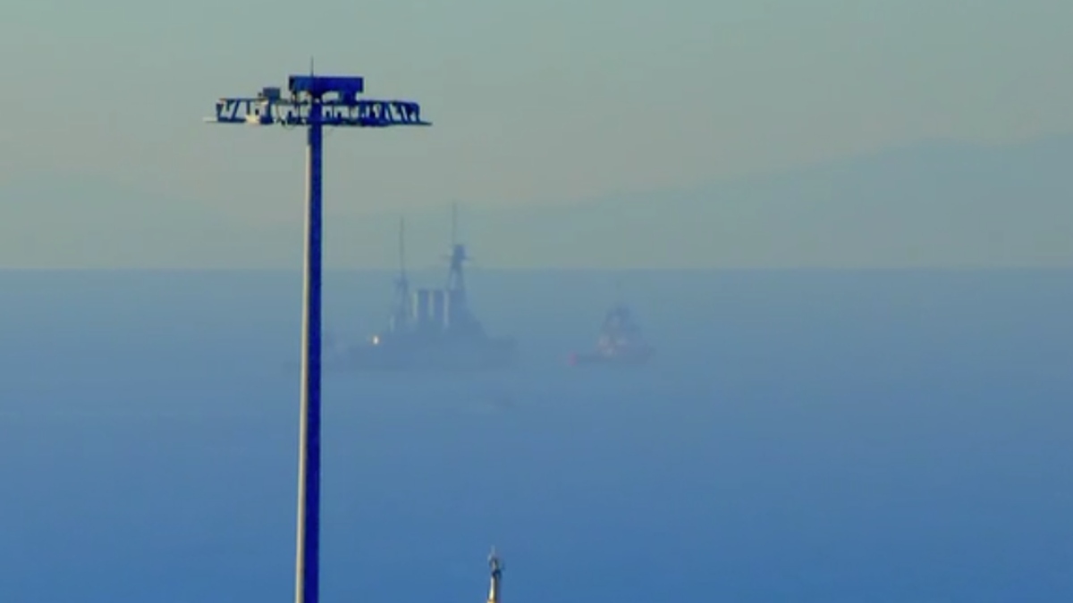 Γιατί επιλέχθηκαν το θωρηκτό “Αβέρωφ” και η τριήρης “Ολυμπιάς” για την υποδοχή της φρεγάτας “Κίμων” (βίντεο)