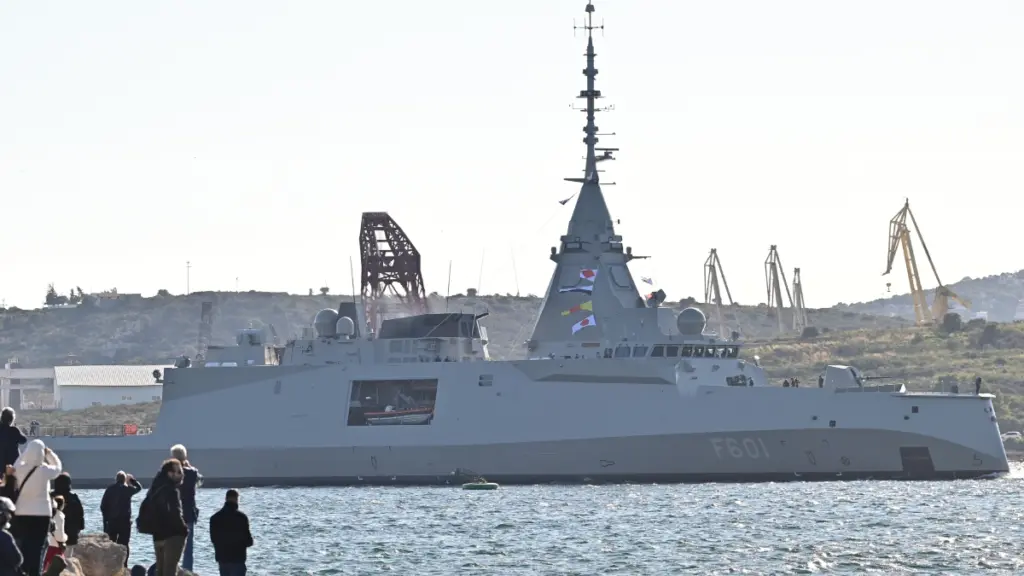 Φρεγάτα “Κίμων”: Πώς σχολιάζουν τα τουρκικά ΜΜΕ το νέο υπερόπλο του Πολεμικού Ναυτικού – “Η στρατιωτική κλιμάκωση συνεχίζεται”
