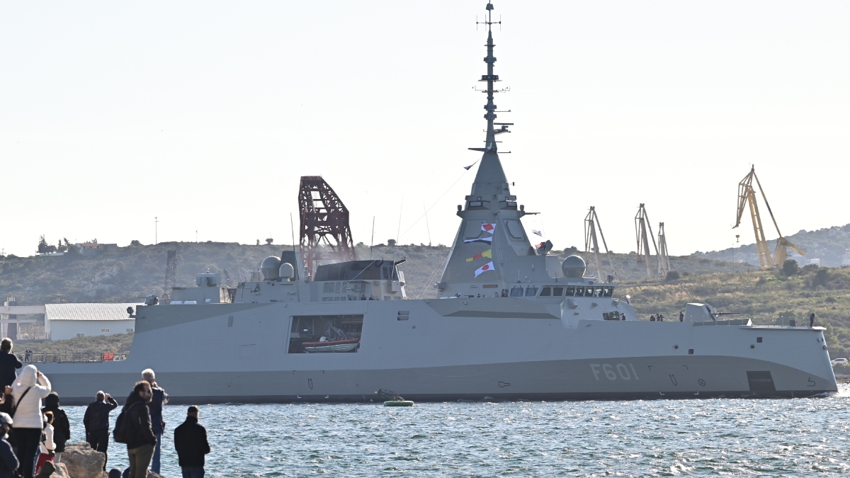 Φρεγάτα “Κίμων”: Πώς σχολιάζουν τα τουρκικά ΜΜΕ το νέο υπερόπλο του Πολεμικού Ναυτικού – “Η στρατιωτική κλιμάκωση συνεχίζεται”