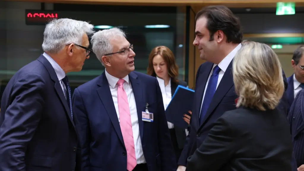 Πρεμιέρα Πιερρακάκη σήμερα στο Eurogroup – Η βαριά ατζέντα της συνεδρίασης