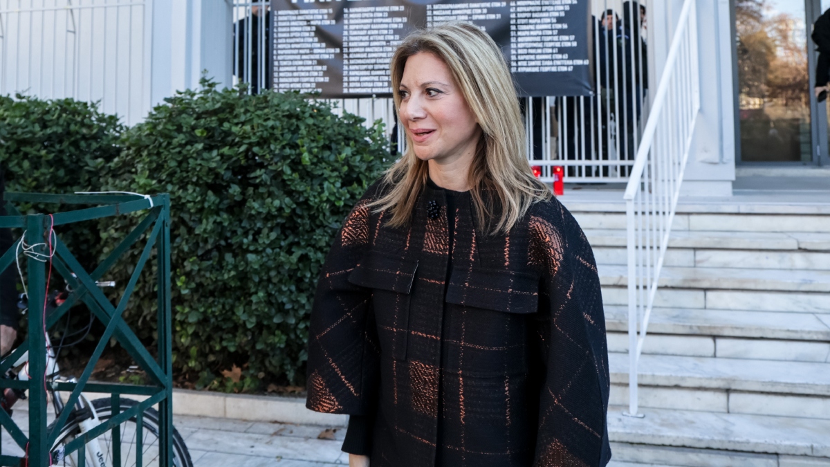 Πρέπει να ξανανοίγει δημόσια συζήτηση για θέματα που η νομοθεσία έχει ήδη λύσει;