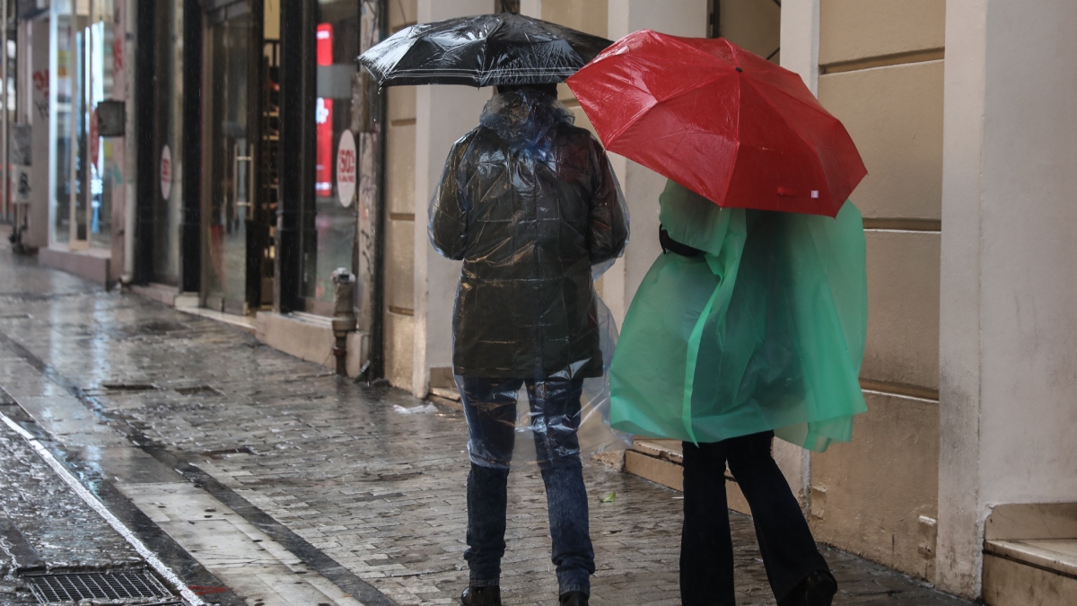 Άστατος ο καιρός και σήμερα, πού θα εκδηλωθούν βροχές και καταιγίδες – Μικρή άνοδος της θερμοκρασίας