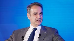 Μητσοτάκης: Ξεκινά τις διαδικασίες για τη συνταγματική αναθεώρηση