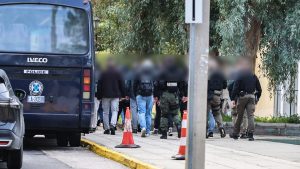 Κύκλωμα με “πειραγμένες” αντλίες: Προφυλακιστέοι ο φερόμενος αρχηγός και το “δεξί χέρι” του