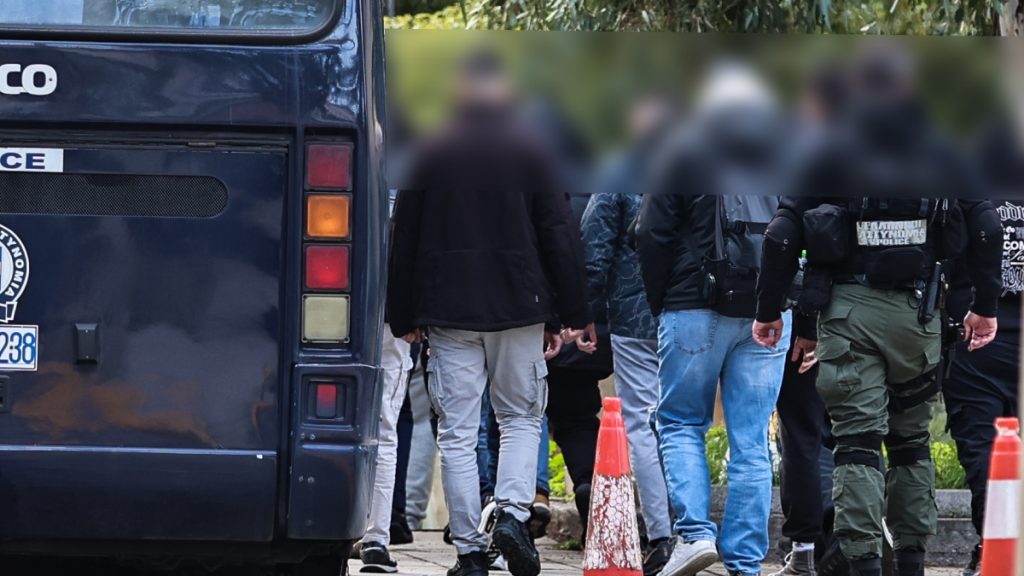 Το “βαθύ λαρύγγι” που αποκάλυψε τη σπείρα με τις “πειραγμενες” αντλίες – Πώς άρχισε η έρευνα