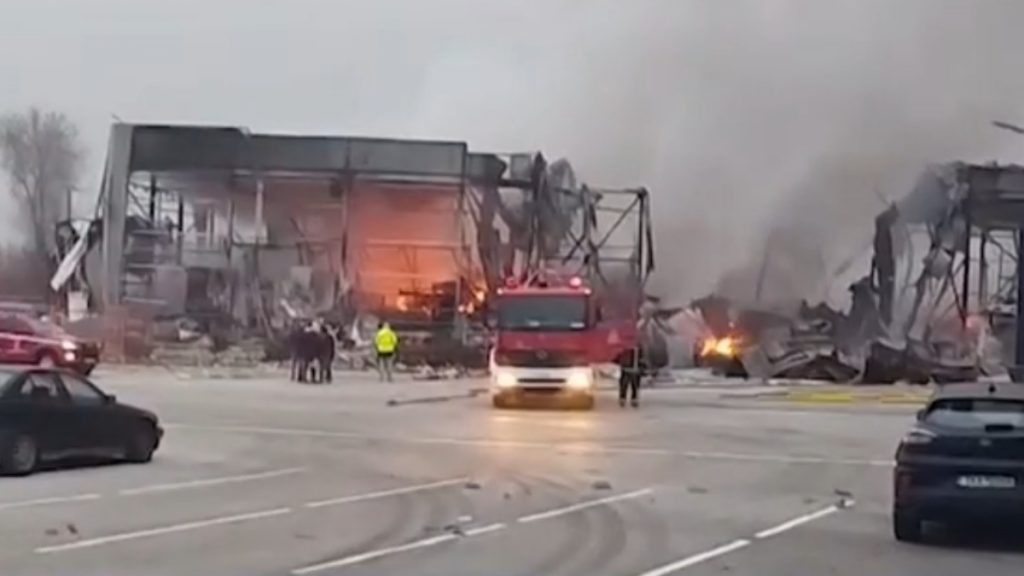 Μαρτυρία για την τραγωδία στο εργοστάσιο της “Βιολάντα”: “Ακούστηκε μια δυνατή έκρηξη και μετά μία μπάλα φωτιάς”