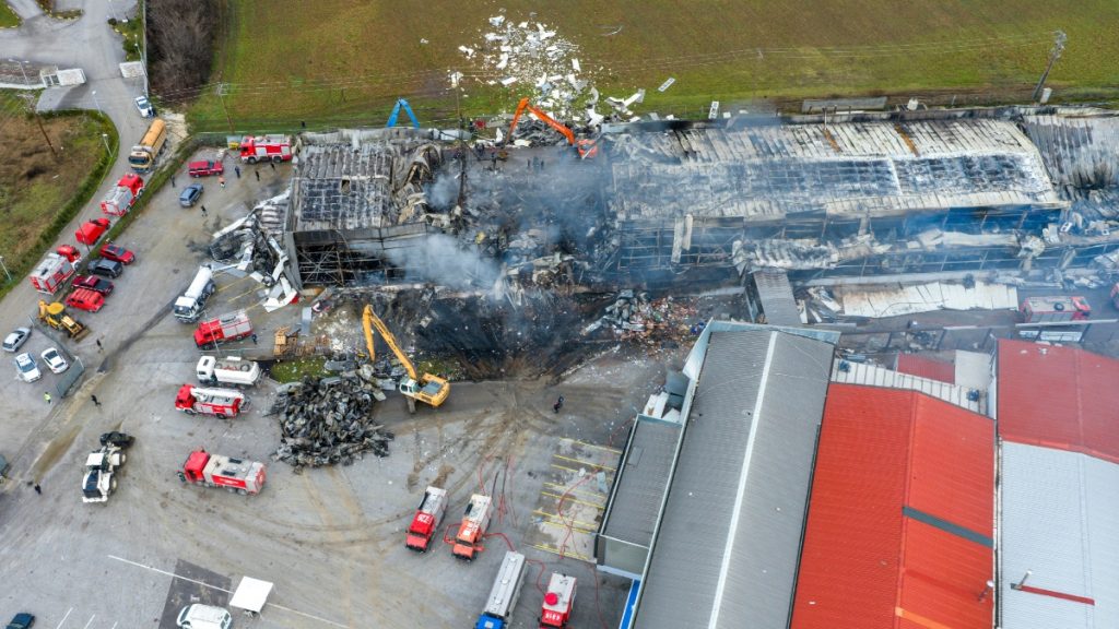 Τραγωδία στη “Βιολάντα”: Βρέθηκε απανθρακωμένη η σορός και της πέμπτης εργαζόμενης