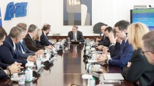 Σύσκεψη στο Μαξίμου για την ευλογιά των αιγοπροβάτων – Μητσοτάκης: “Δεν συζητάμε καθόλου ζητήματα εμβολιασμού”